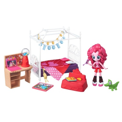  Hasbro Equestria Girls       -    